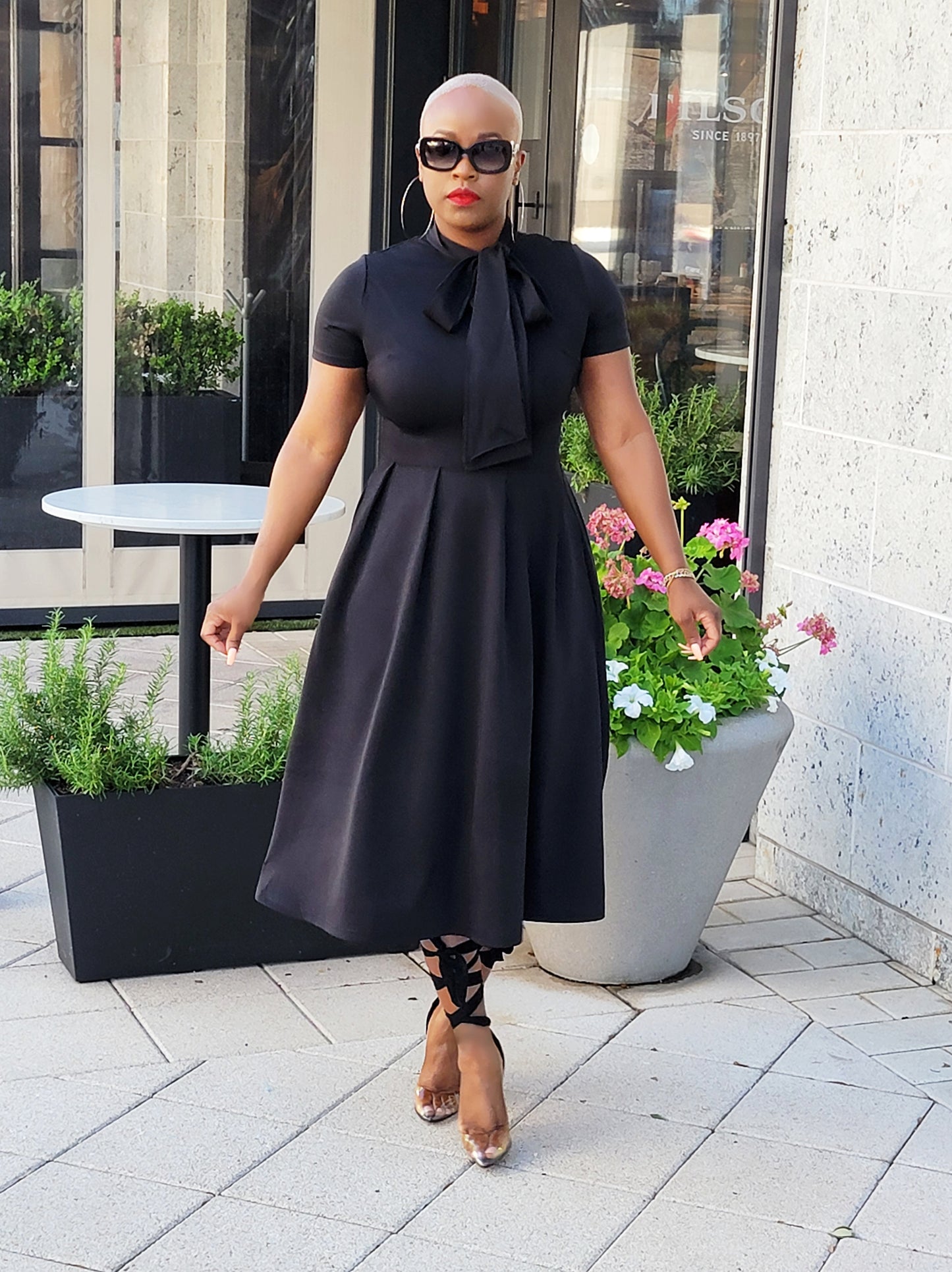 PLUS SIZE—Sunset Beauty Midi Dress (Black)