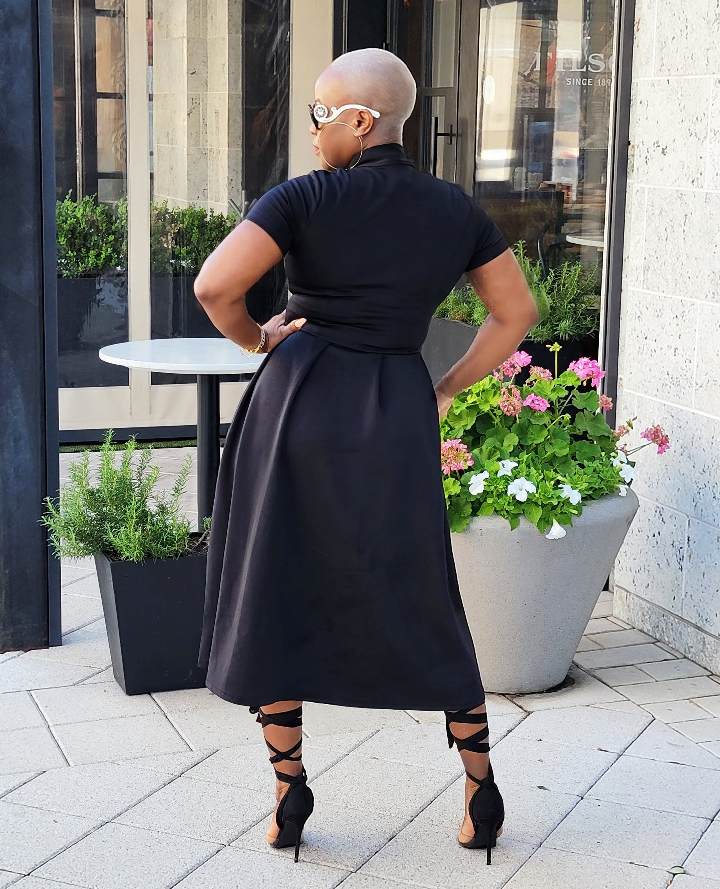 PLUS SIZE—Sunset Beauty Midi Dress (Black)