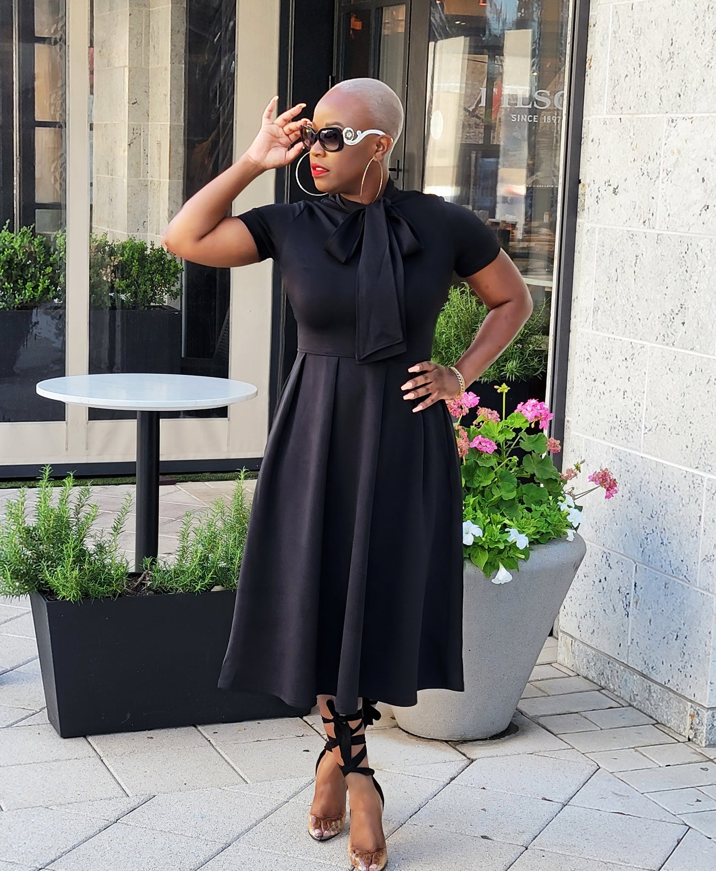 PLUS SIZE—Sunset Beauty Midi Dress (Black)