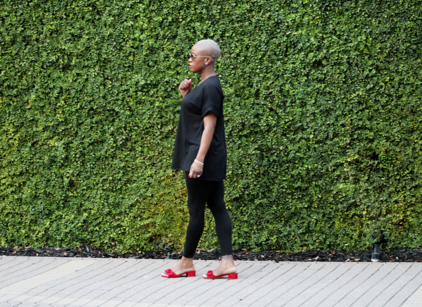 PLUS SIZE--Black Short Sleeve V-Neck Pants Set