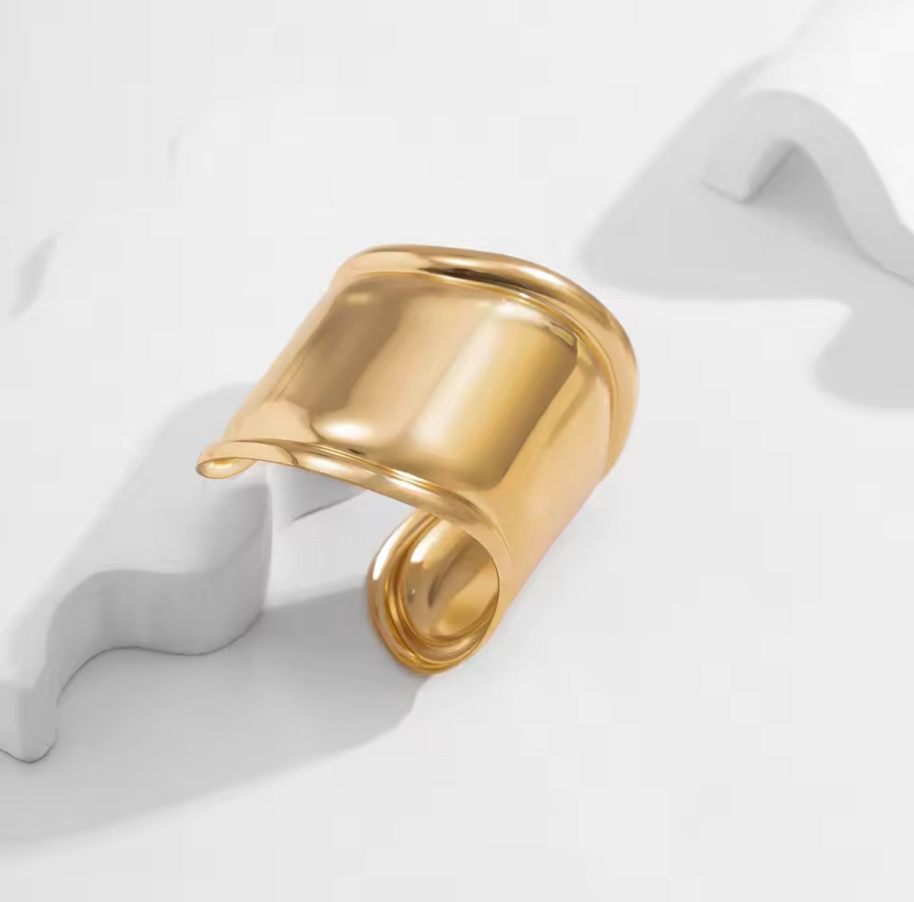 Riviera Gold Cuff —Will Ship The Week Of 8/17/26