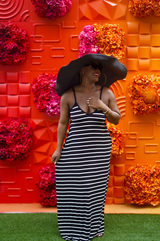 PLUS SIZE—Beachside Resort Maxi Dress (Black/White Stripe)